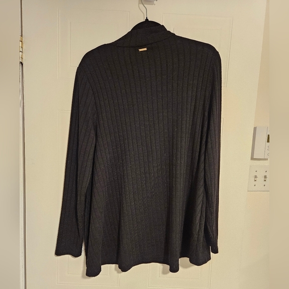 Womans Large black long sleeve top Ivanka Trump oversized mock neck - Picture 4 of 5
